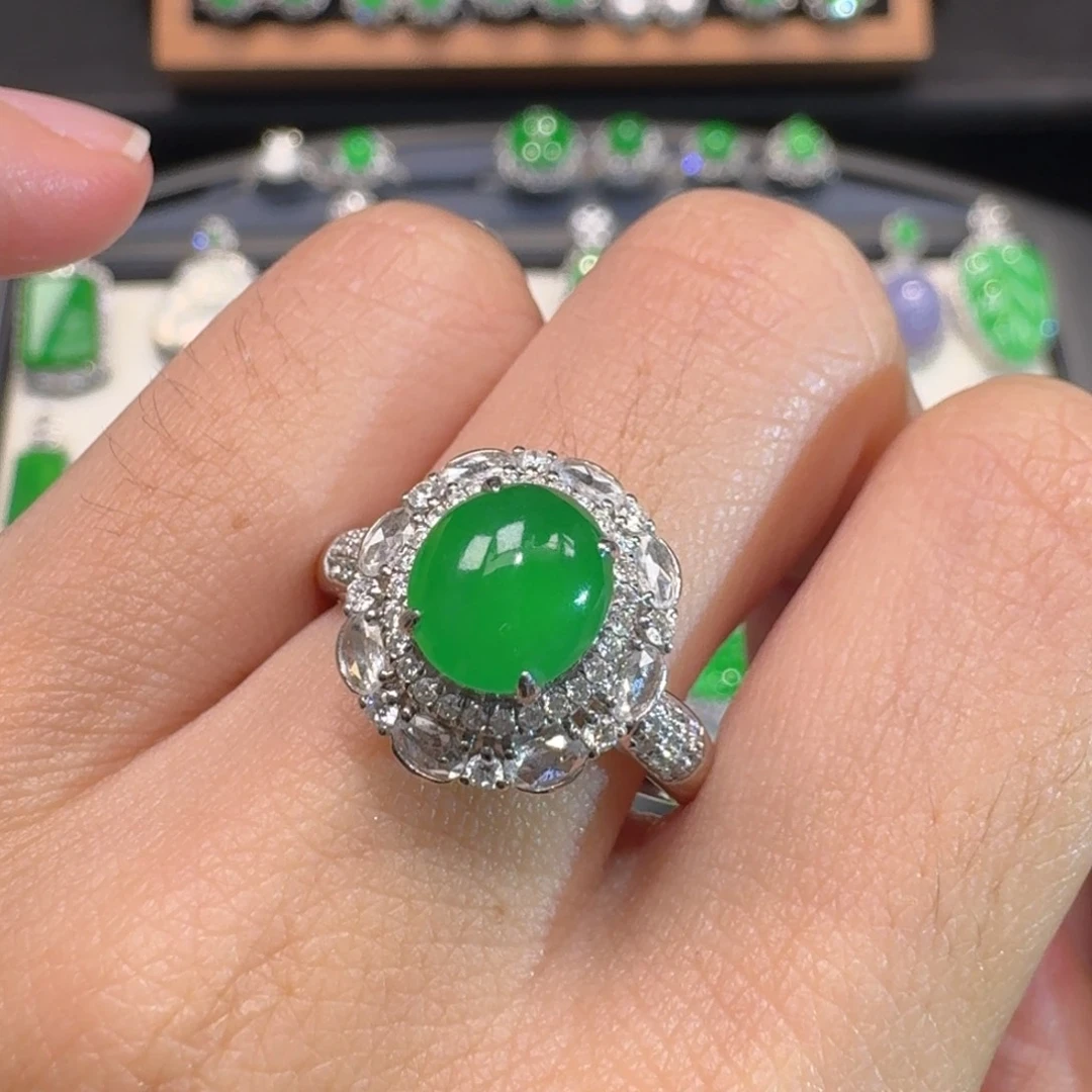 18K金镶嵌戒指翡翠48小时鉴赏期