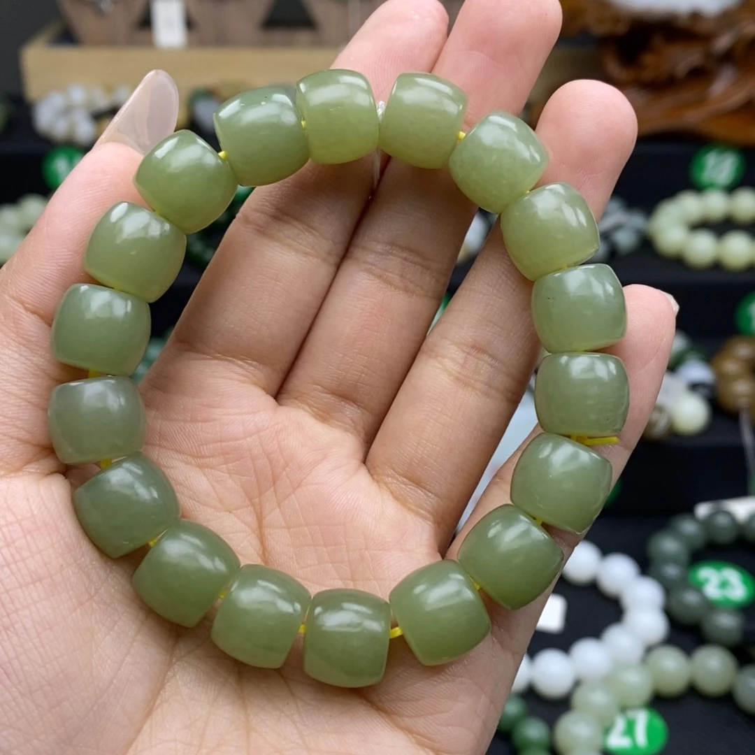 和田玉手链未镶嵌黄口12mm