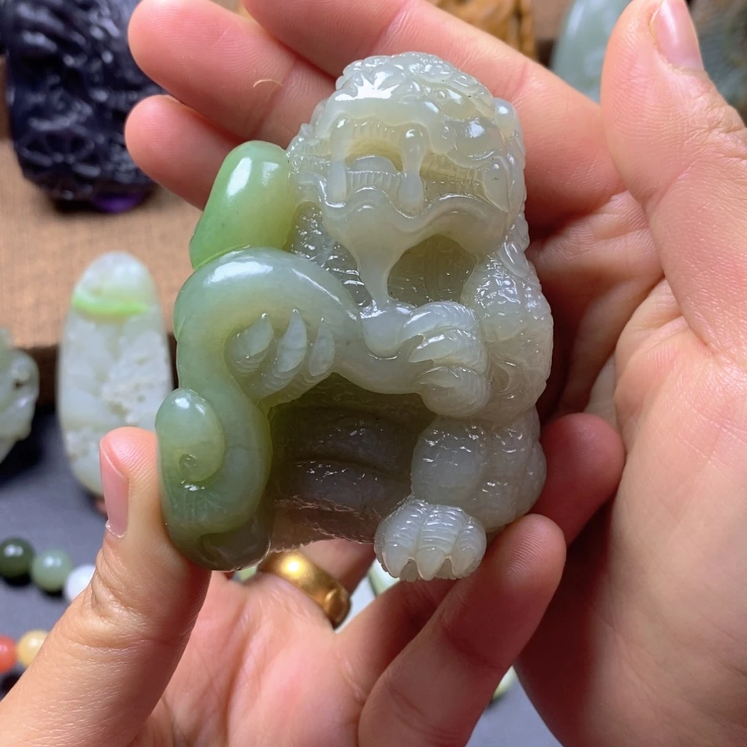 未镶嵌和田玉把件