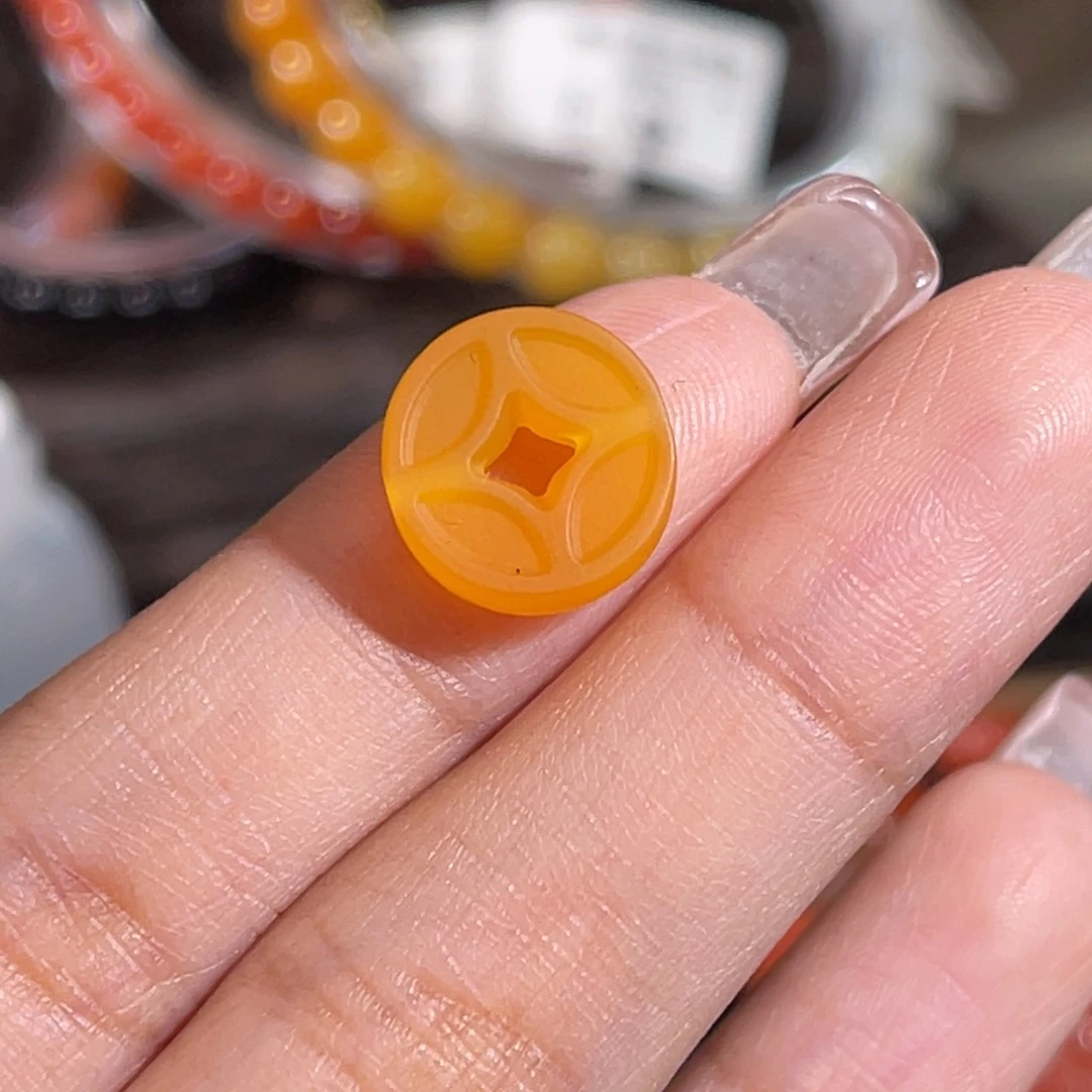 未镶嵌石英质玉（黄龙玉）钱币 11.6x3.6mm 不换退