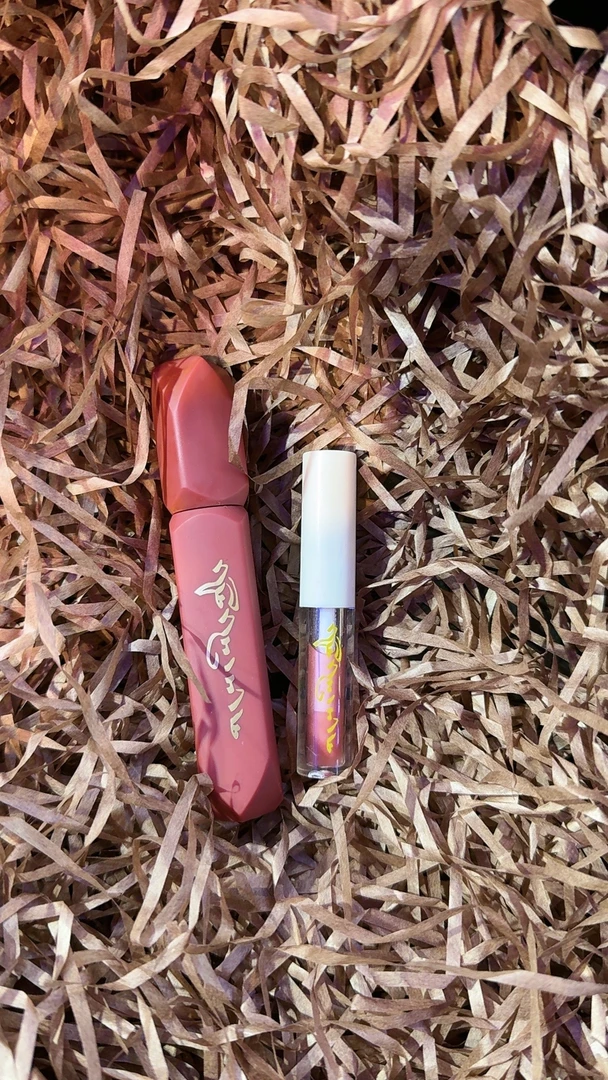 雪森羚持色不沾杯唇蜜