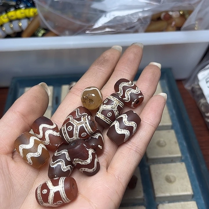 琉璃颈饰2681一个