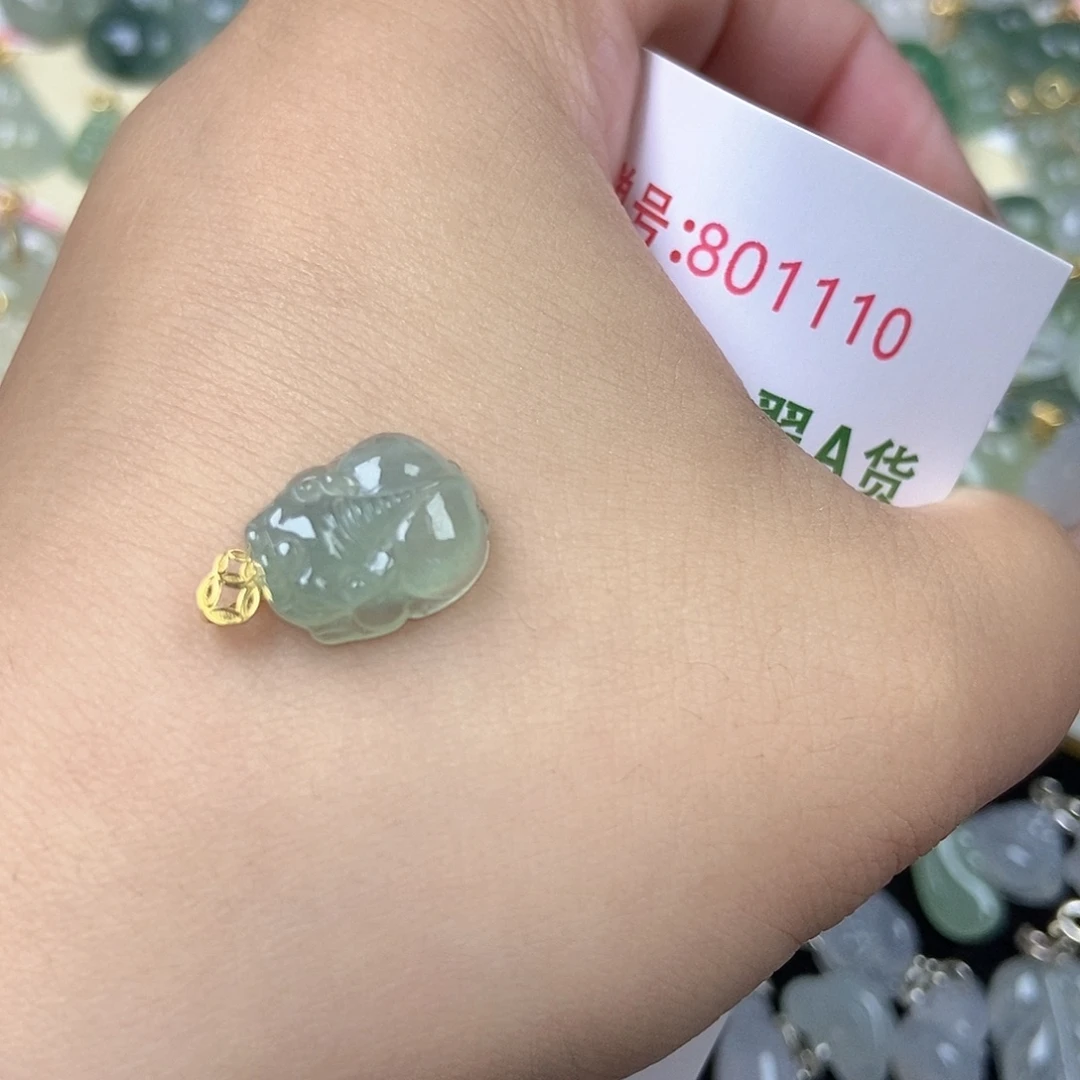 翡翠未镶嵌挂件天然