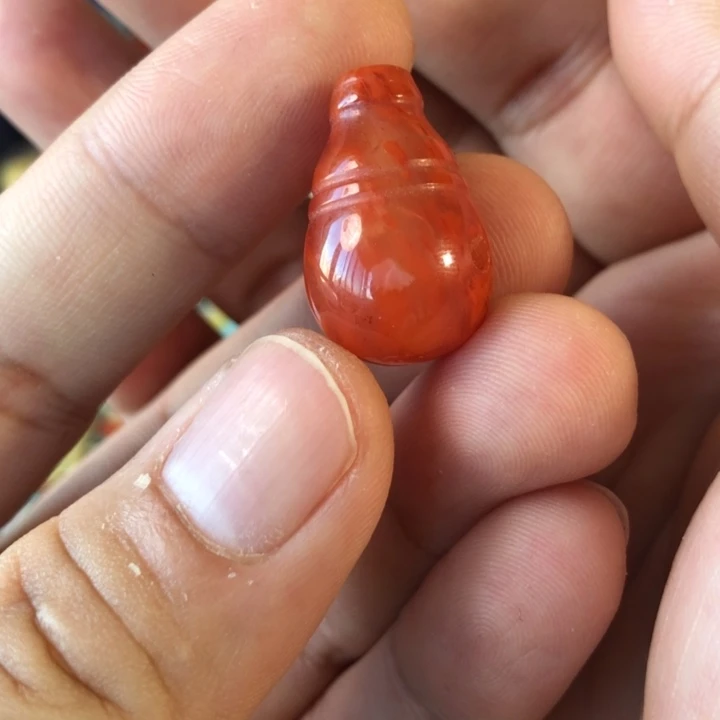 蜜蜡珠宝奇石未镶嵌