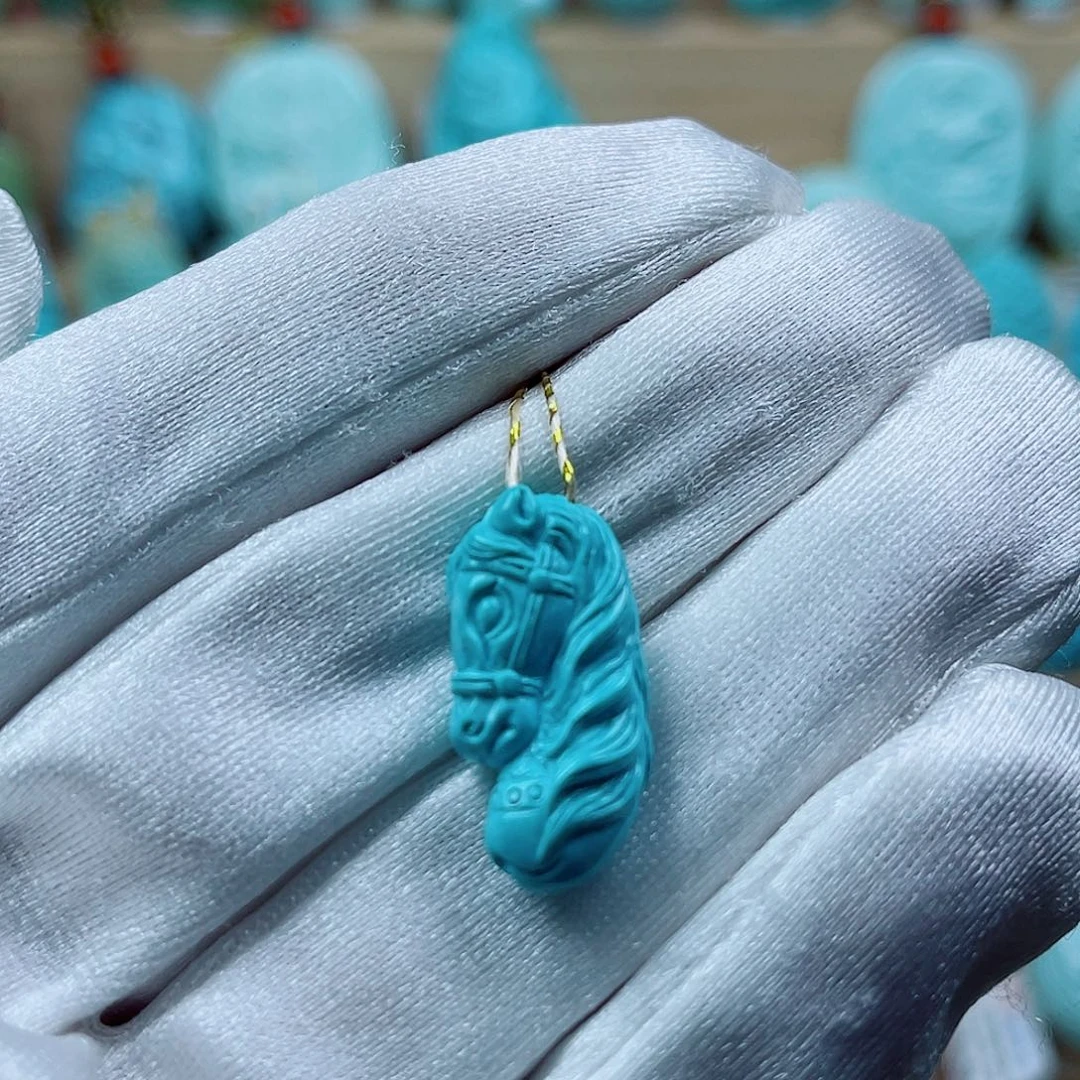 未镶嵌绿松石珠宝奇石