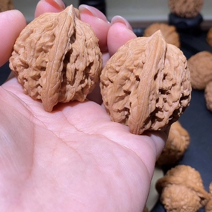 把件文玩核桃柳**风44虎头