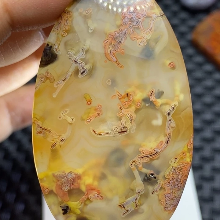 玛瑙/玉髓颈饰未镶嵌