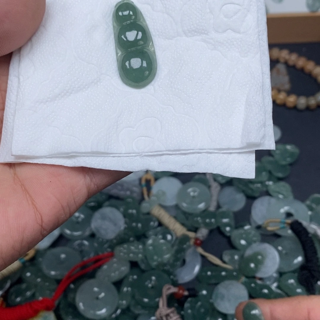 翡翠未镶嵌手链天然a货翡翠04