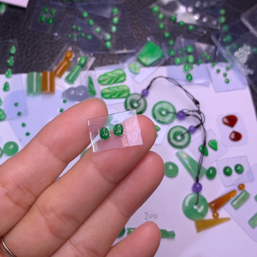 【闪购商品】翡翠未镶嵌颈饰雪****?裸石