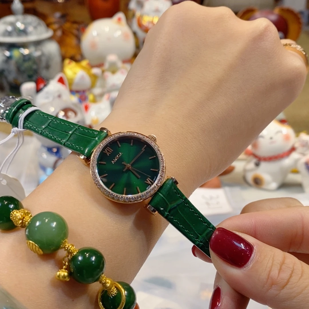 精钢钢牛皮石英机芯观兰表