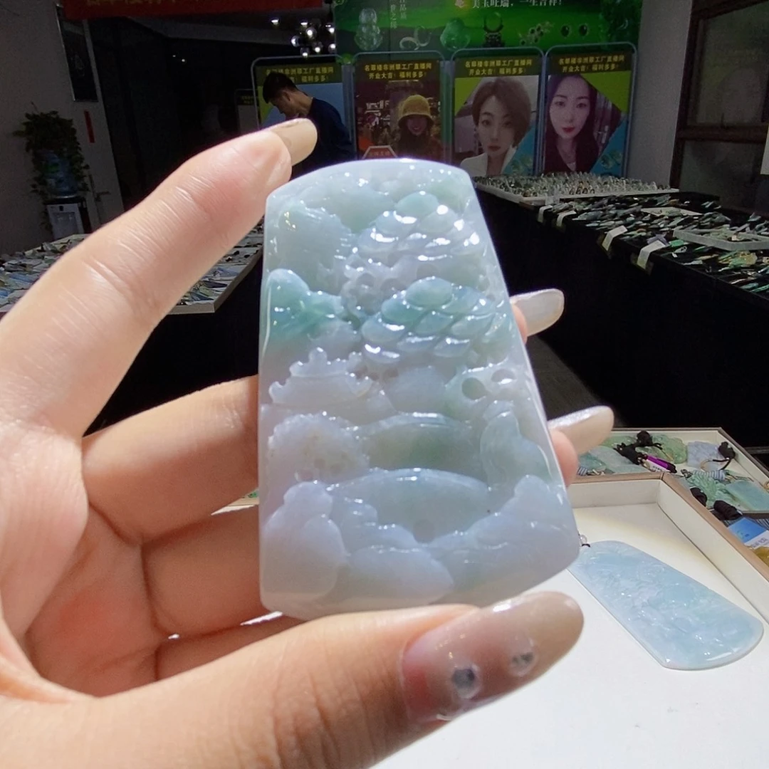 颈饰未镶嵌翡翠翡翠