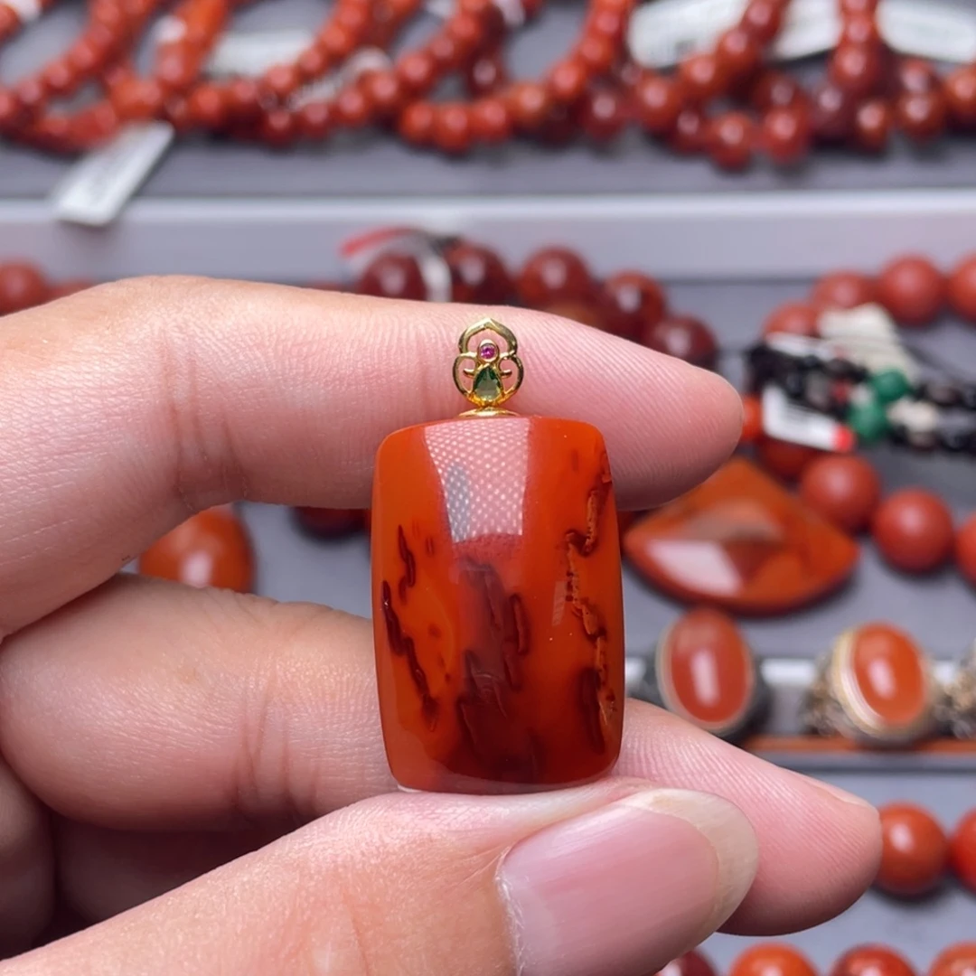 葡***甜南红玛瑙未镶嵌南红玉石19×30mm瓦西牛血柿子虎皮无事牌