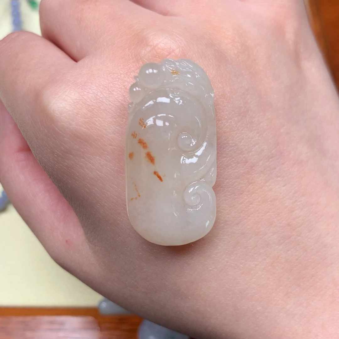 定制翡翠未镶嵌如意