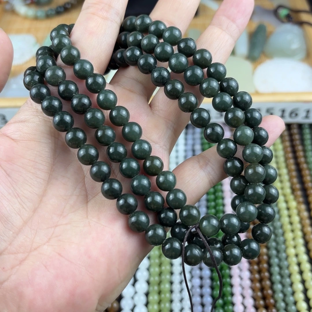 往***！和田玉未镶嵌颈饰