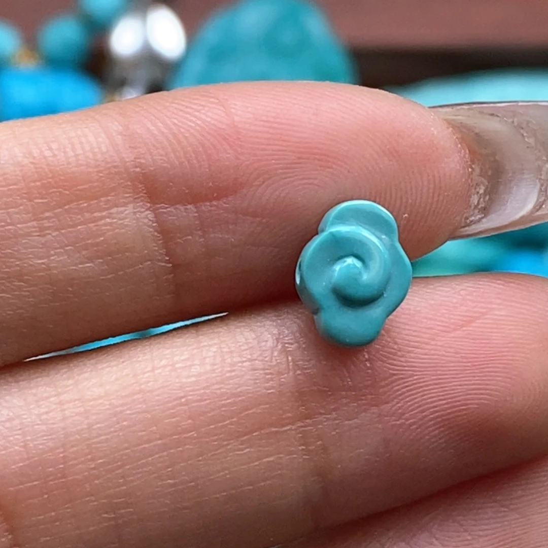 绿松石颈饰未镶嵌