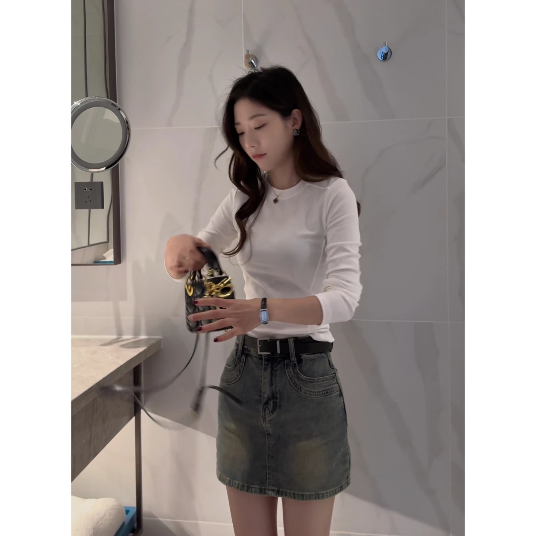 2025春季新款修身显瘦圆领设计感正肩长袖T恤女装上衣+高腰牛仔裙