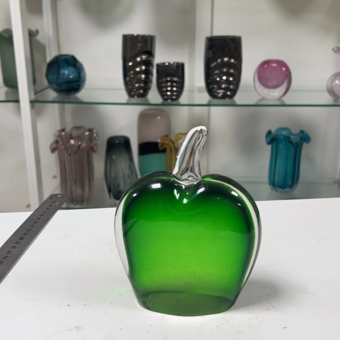 透绿色苹果摆件高度18微瑕