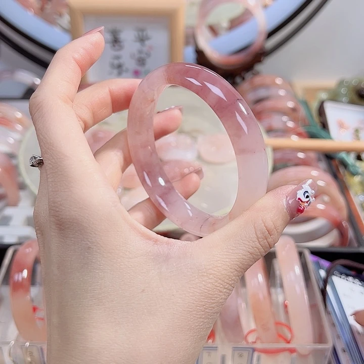 石英质玉手镯未镶嵌思*