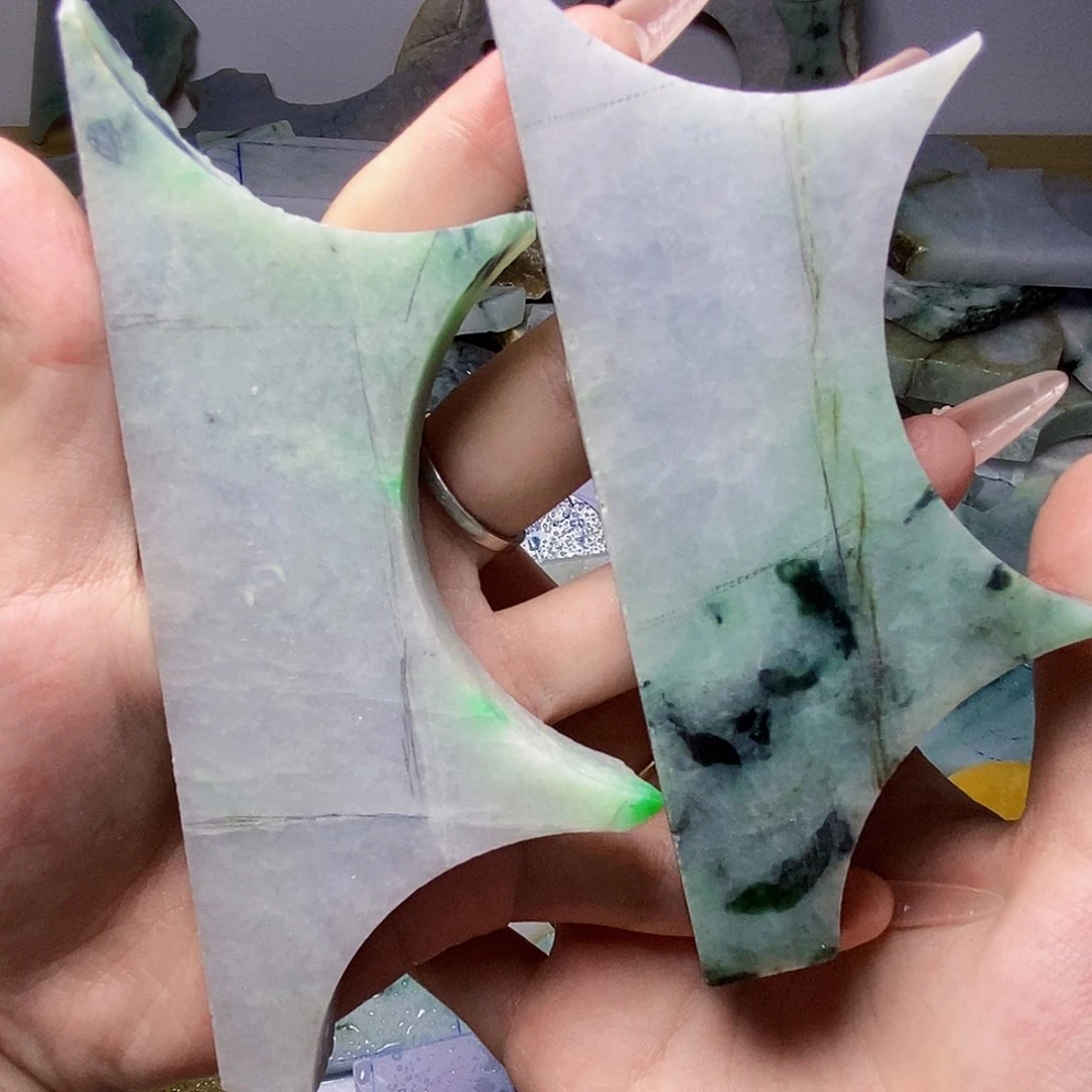 颈饰未镶嵌翡翠翡翠