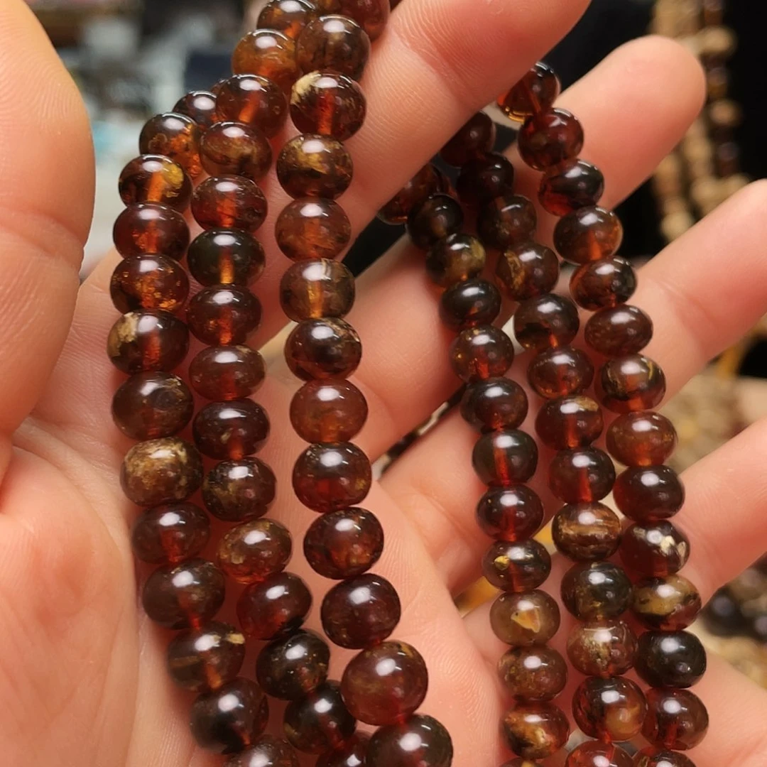 琥珀裸石未镶嵌八10777