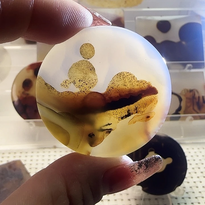 玛瑙/玉髓未镶嵌珠宝奇石