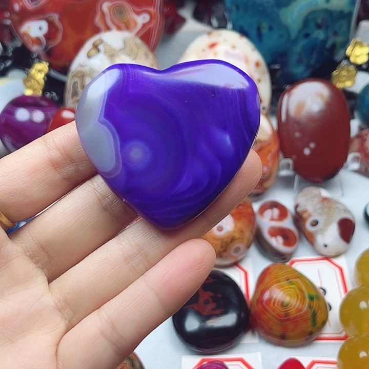 玛瑙/玉髓未镶嵌珠宝奇石