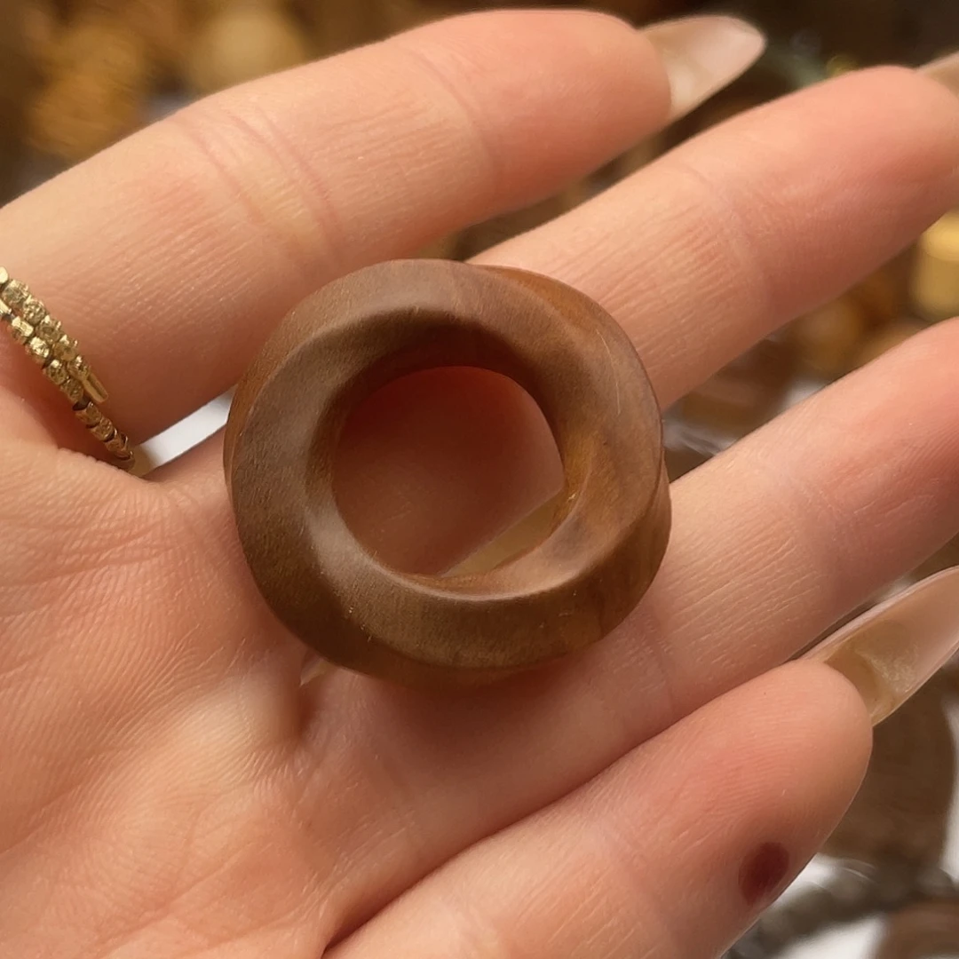 檀香木莫比乌斯环