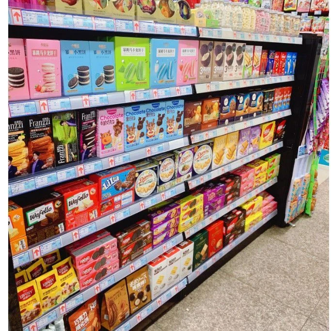 零食大礼包一大箱混装送生日礼物网红休闲食品解馋