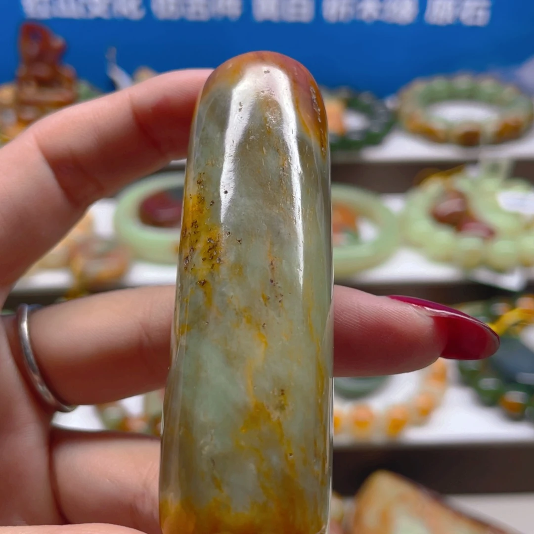 未镶嵌透闪石质玉把件