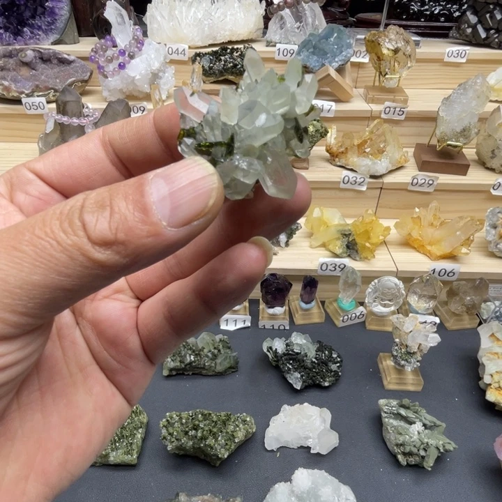 石材天然绿莲水晶家居摆件