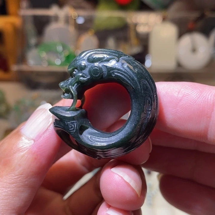 颈饰未镶嵌翡翠龙环68