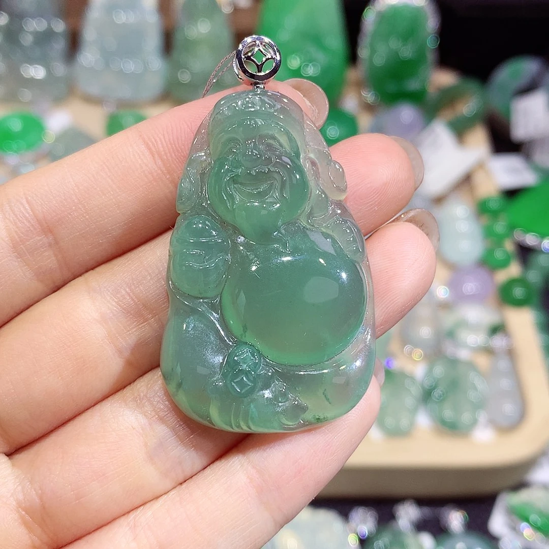 翡翠18K金镶嵌颈饰财