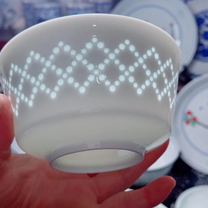 青花玲珑5寸饭碗网格