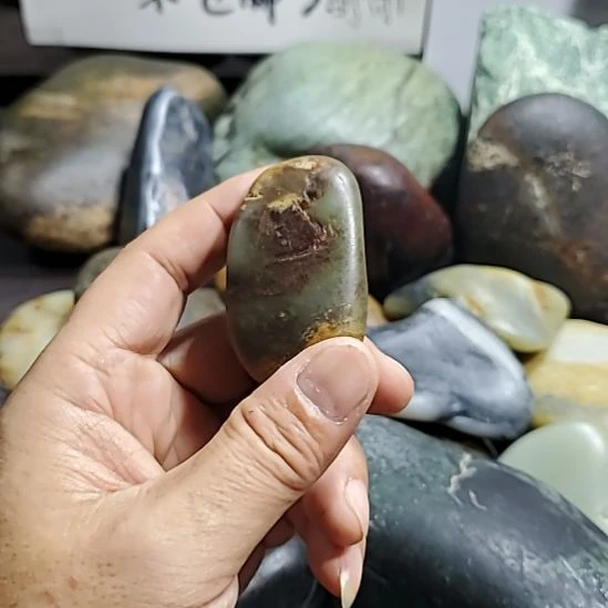 未镶嵌和田玉（糖玉）挂件