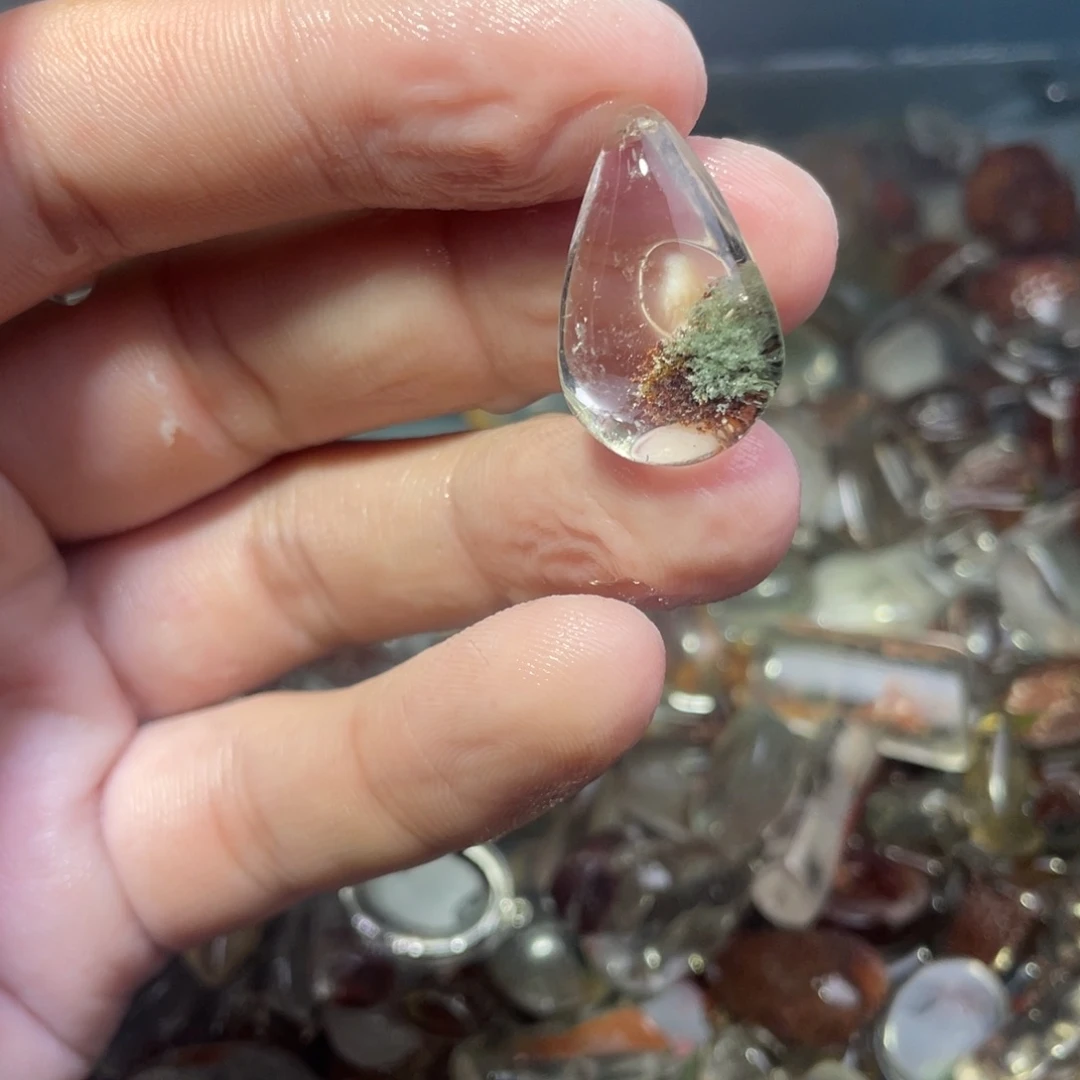 .***.只买单纯的吊坠，没带链子，属的性质。