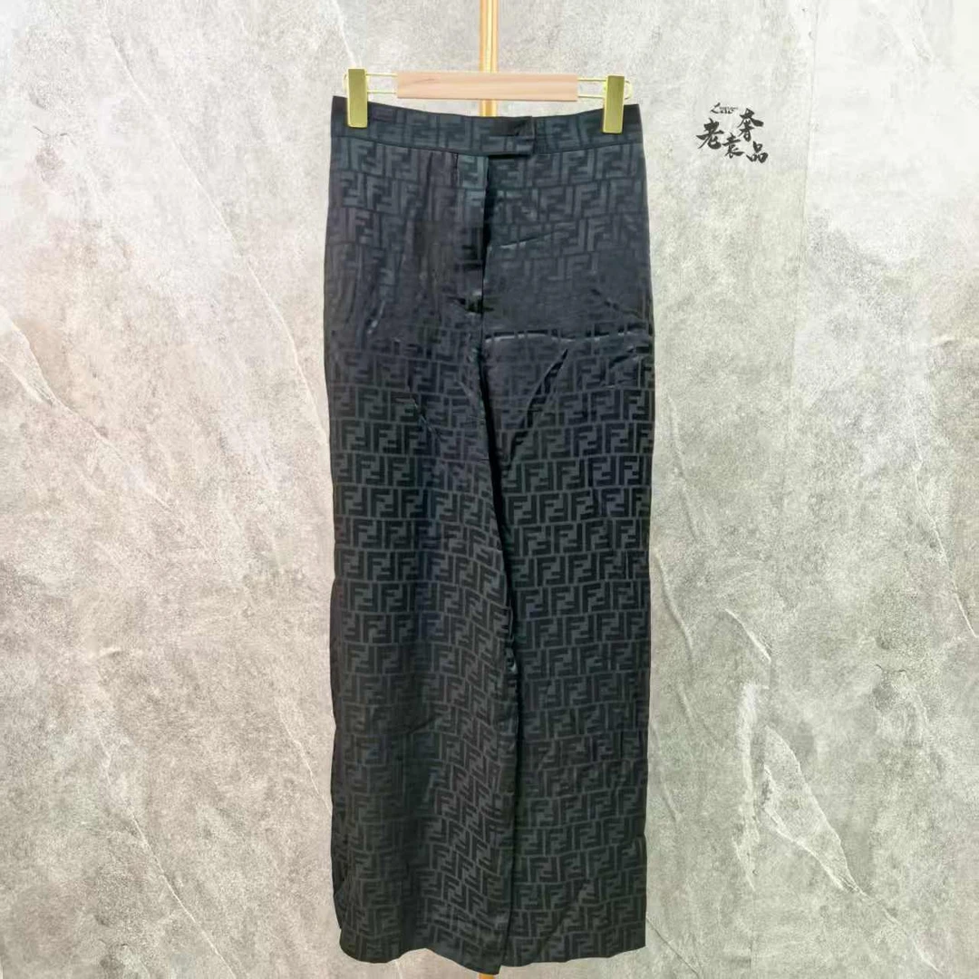 99新 FENDI/芬迪  海囤J/芬迪/裤子/38码/TL60205