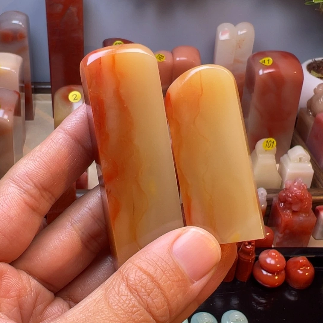 希***绝寿山石印石一组黄杜陵结晶体