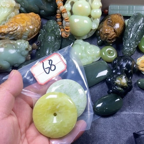 未镶嵌蛇纹石玉手链