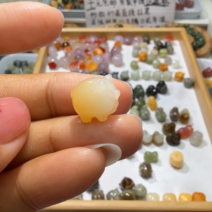 ᥫ***ᰔ和田玉未镶嵌珠宝奇石