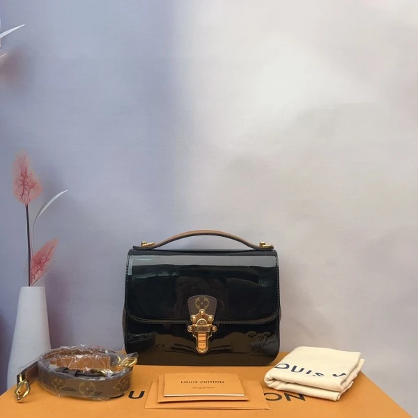 路易威登/包包/99新/21/C18314143475