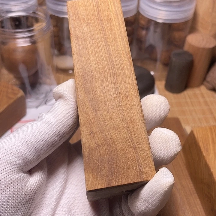 檀香木登**远老山檀香原材料142g