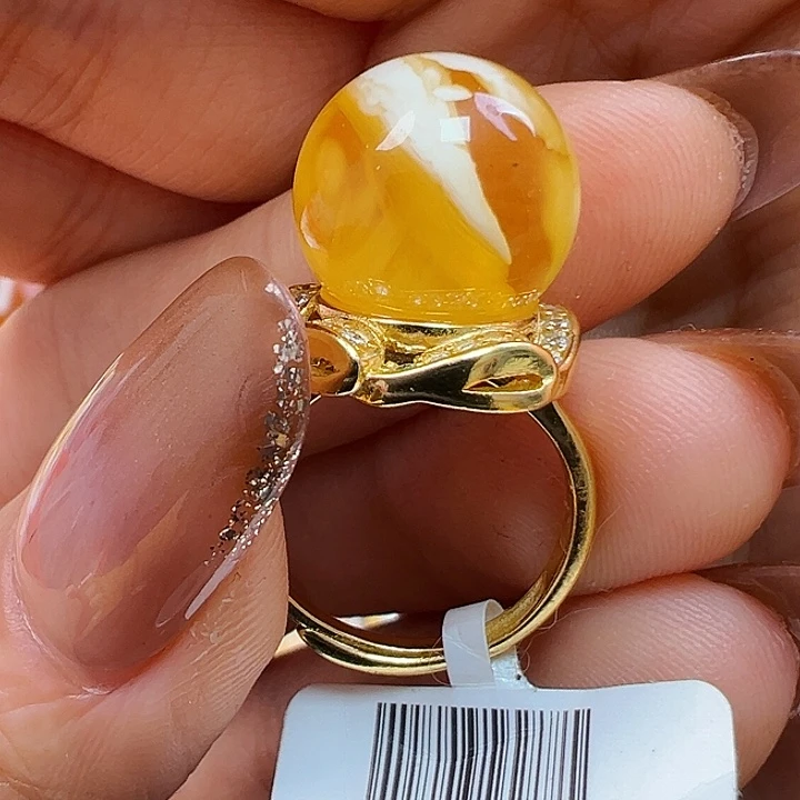 蜜蜡未镶嵌珠宝奇石