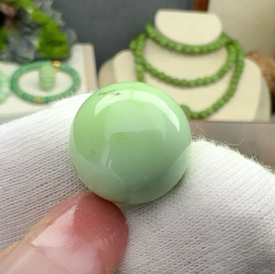 菜籽黄绿松石浅色云端级别荧光绿圆珠