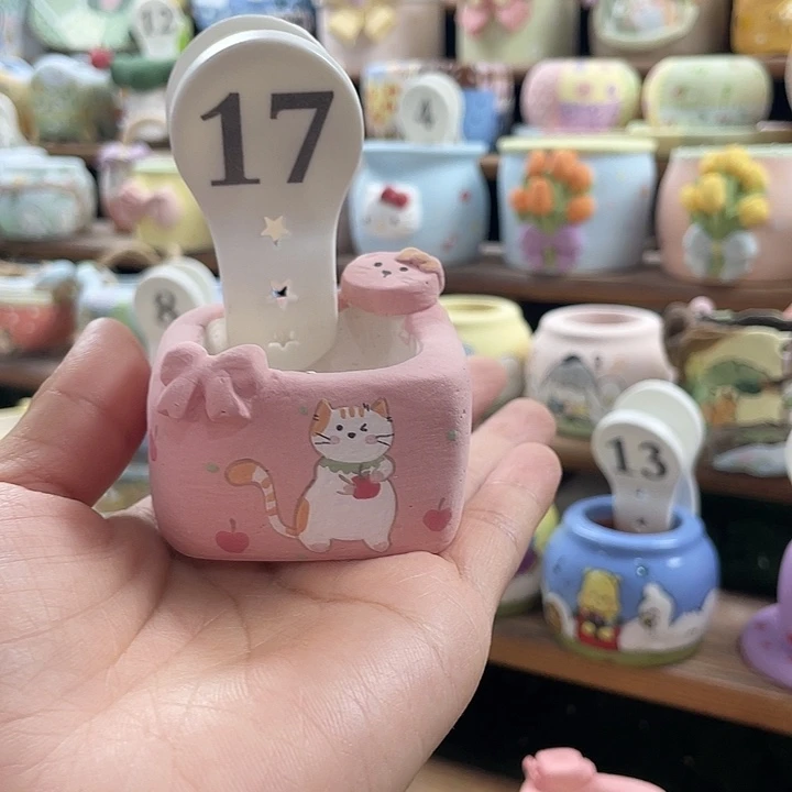 I***.17….手工手绘花盆