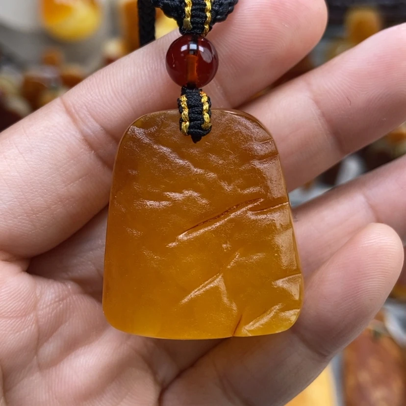 【闪购商品】琥珀颈饰未镶嵌