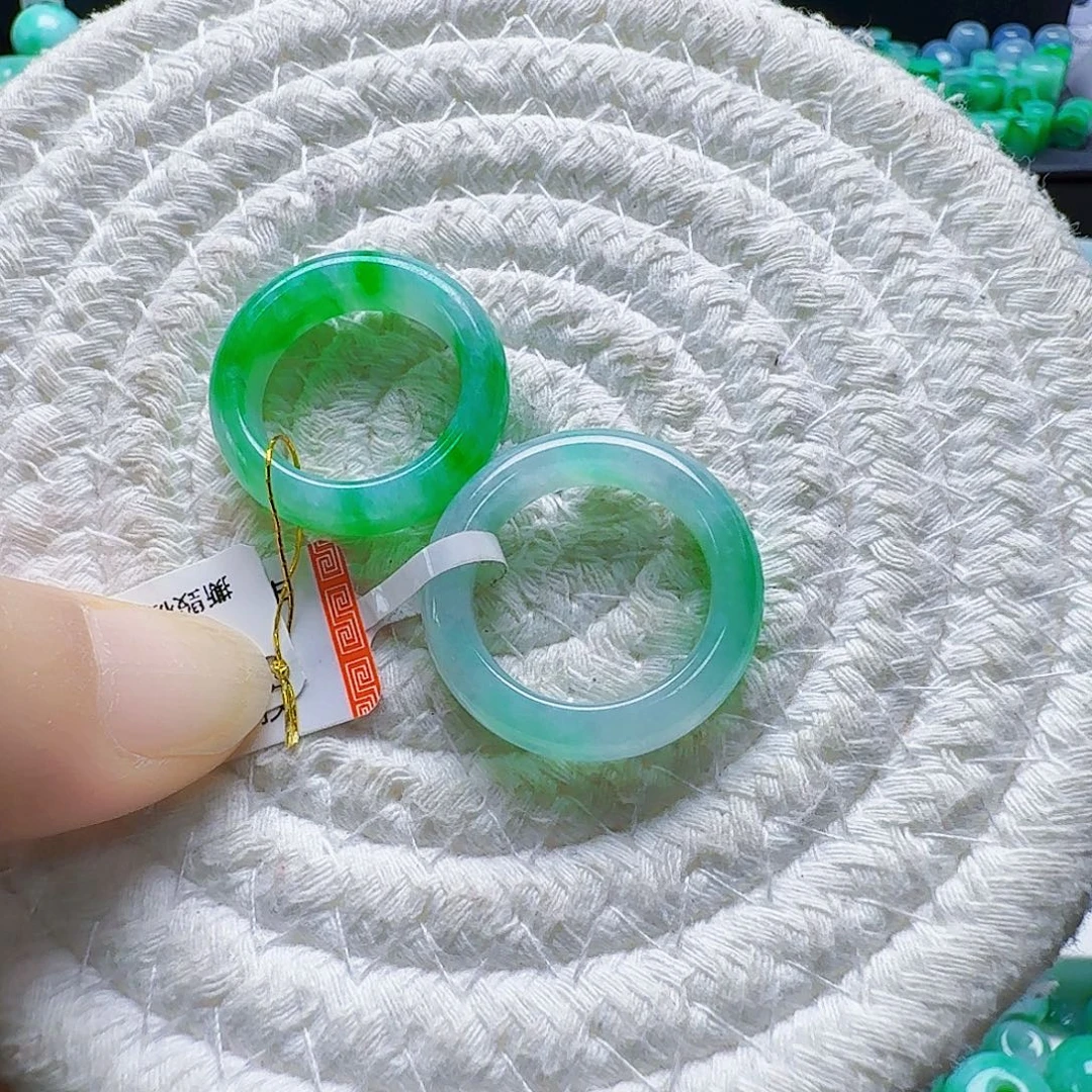 Z***n翡翠未镶嵌戒指天然缅甸翡翠A货