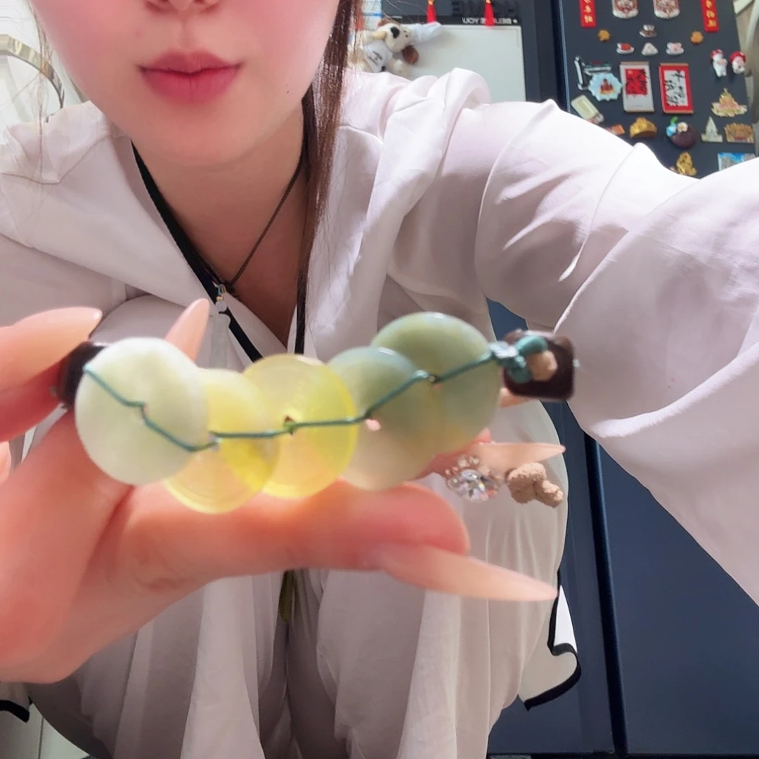 蛇纹石玉未镶嵌岫玉吊坠带绳