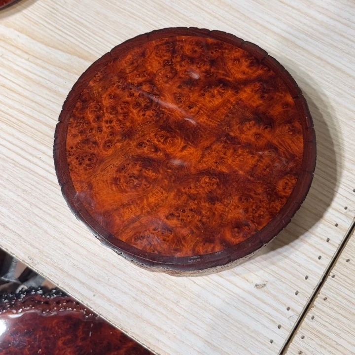 大果紫檀（缅甸花梨）回*