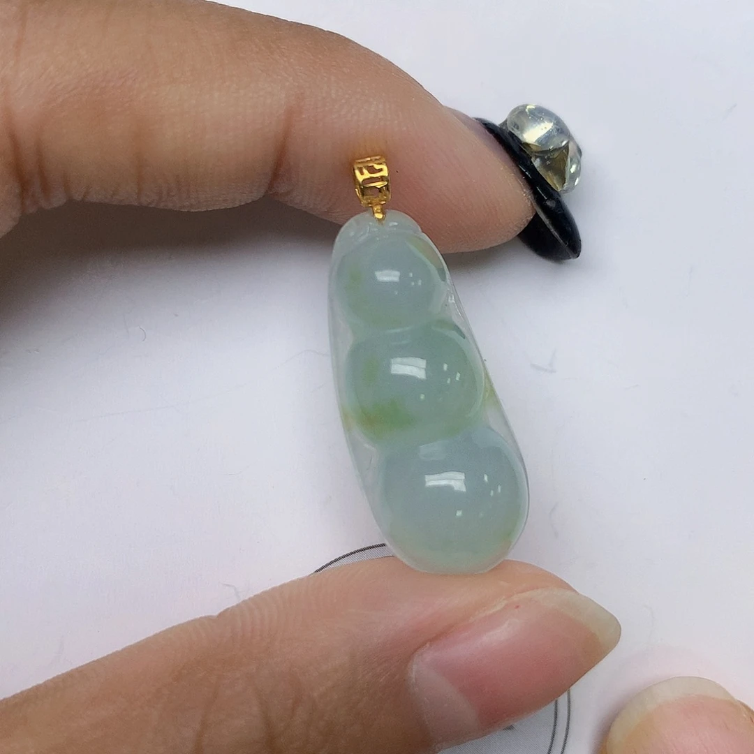 颈饰18K金镶嵌翡翠天然翡翠
