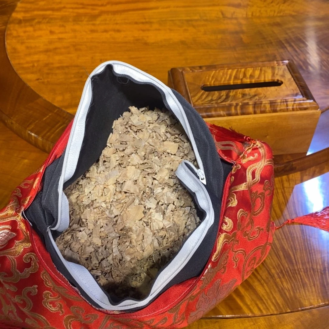 金丝楠金丝楠抱枕